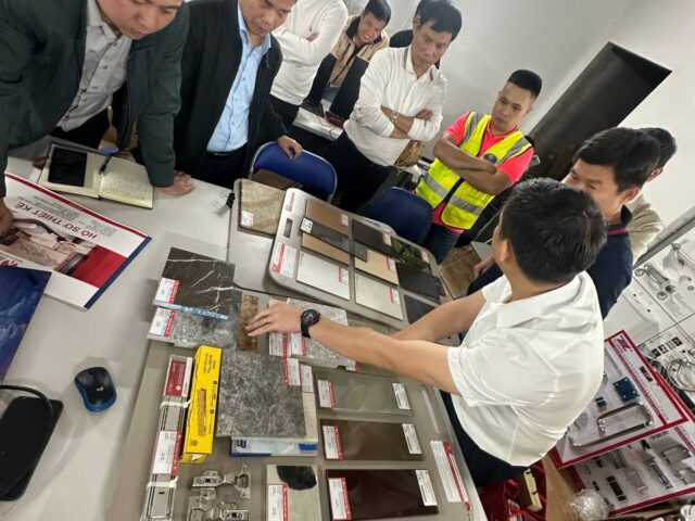 Buổi làm việc cùng Chủ đầu tư dự án khách sạn Hạ Long – Chuẩn hóa vật liệu hoàn thiện theo tiêu chuẩn Alan Corporation